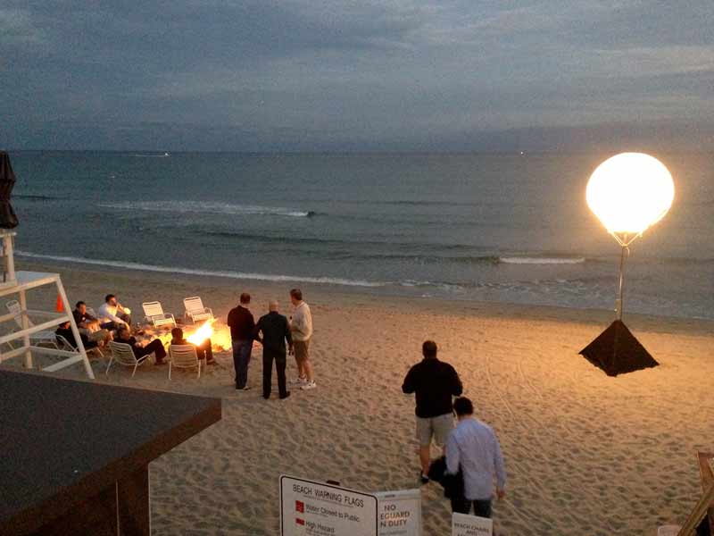 Corporate team building events, outdoor event lighting, glow volleyball, serving Florida.  Events for teams and families.